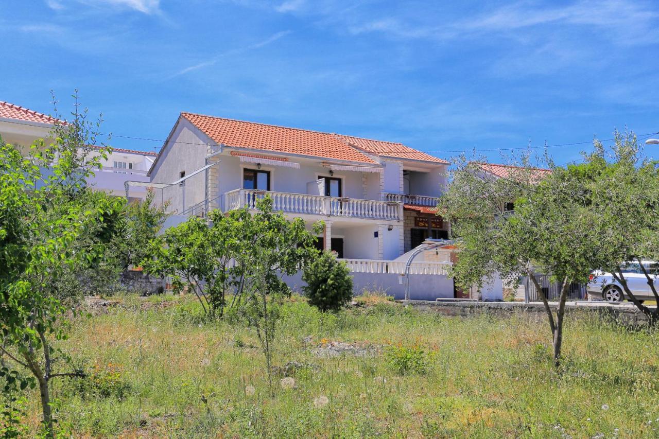 Apartments By The Sea Slatine, Ciovo - 16131 Экстерьер фото