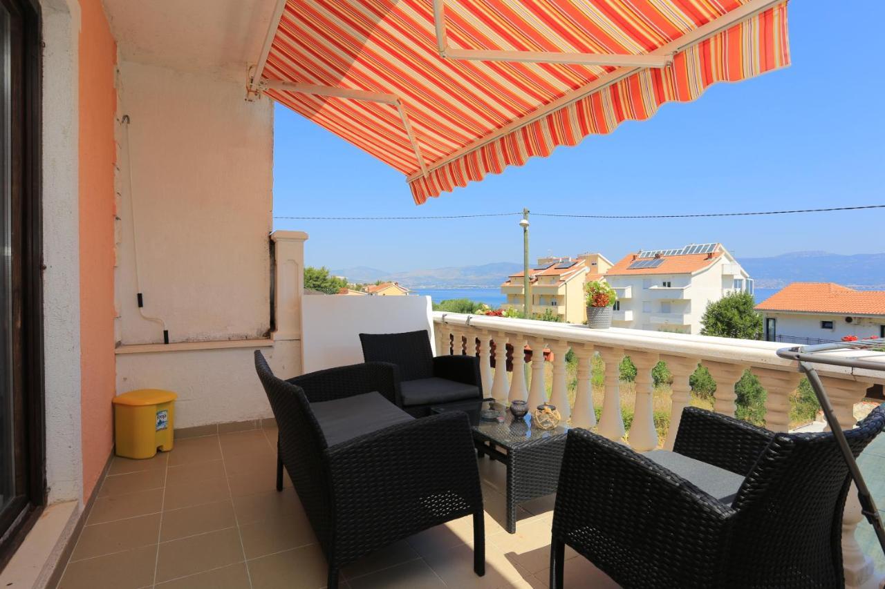 Apartments By The Sea Slatine, Ciovo - 16131 Экстерьер фото