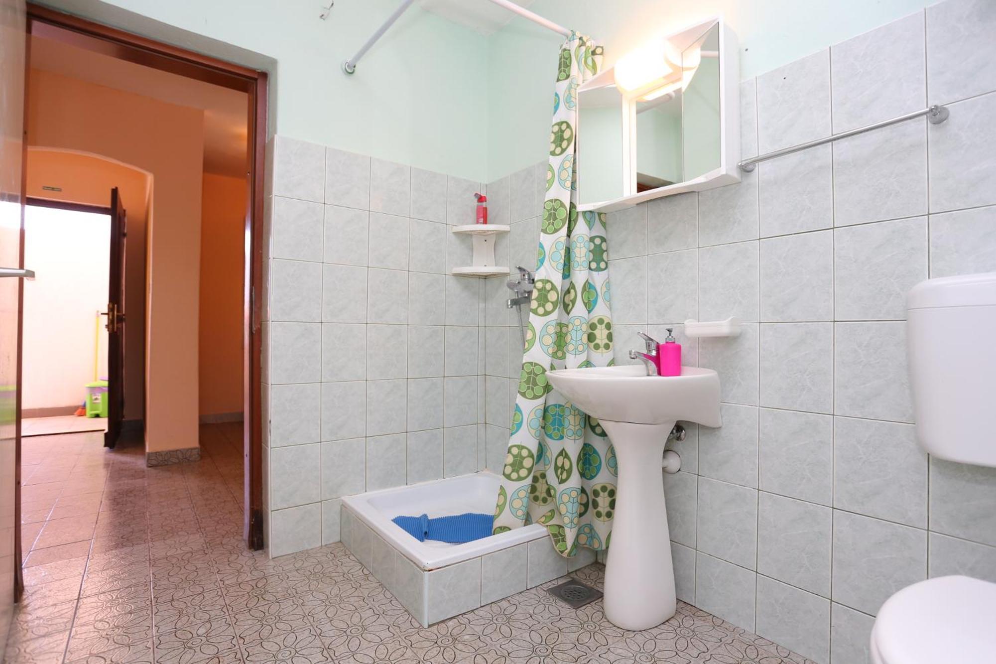 Apartments By The Sea Slatine, Ciovo - 16131 Номер фото